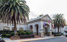 The Lions Gate Hotel Sacramento